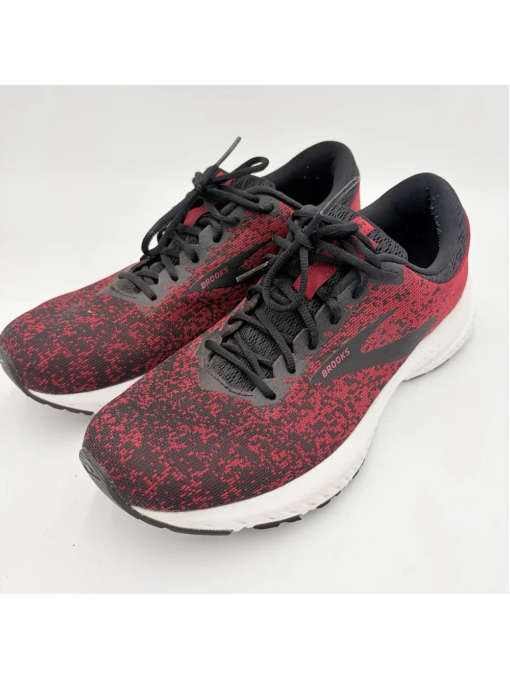 BROOKS Launch 6 Men’s Running Shoes 1102971D617 Size 8.5 Red Black